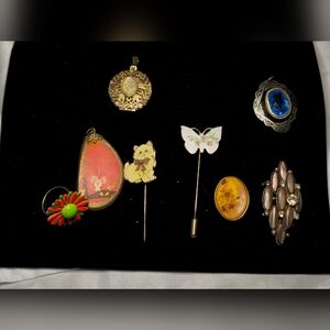 Vintage bundle of jewelry & things ✨️